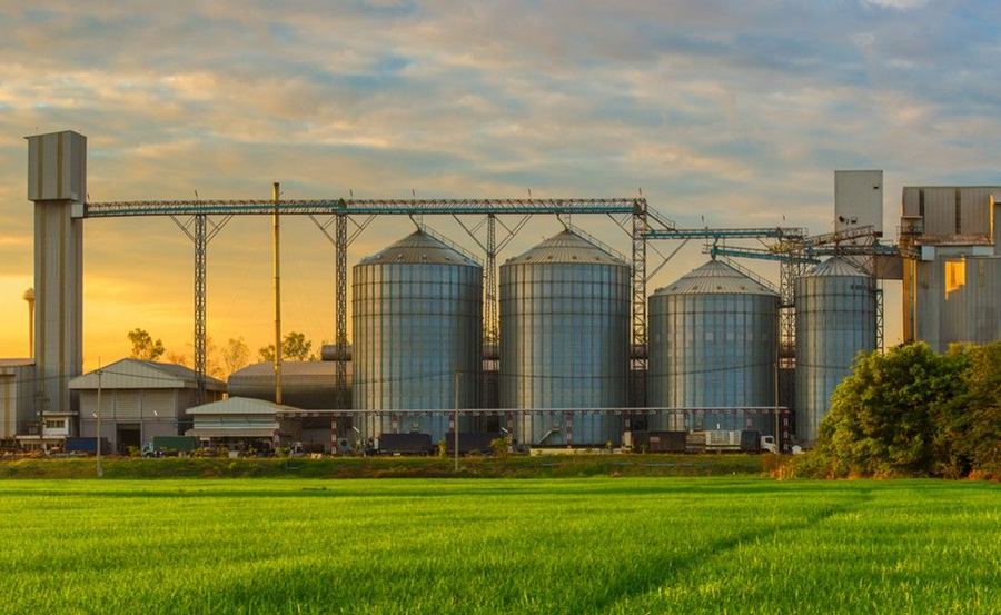 Ethanol storage and sourcing facility